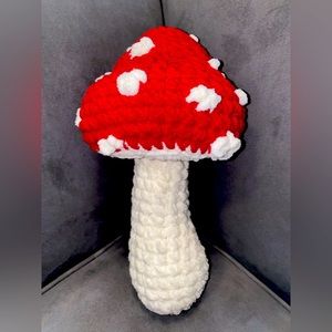 Amanita Plush Mush